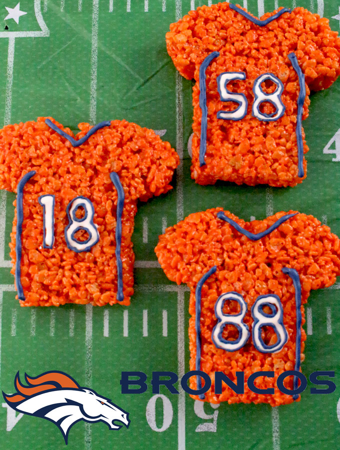 These Denver Broncos Rice Krispie Treats Team Jerseys are a fun football dessert for a game day football party, an NFL playoff party, a Super Bowl party or as a special snack for the Denver Broncos fans in your life. Go Broncos! And follow us for more fun Super Bowl Food Ideas.