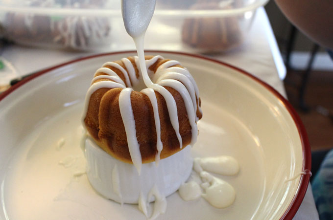 Christmas Mini Bundt Cakes - Two Sisters