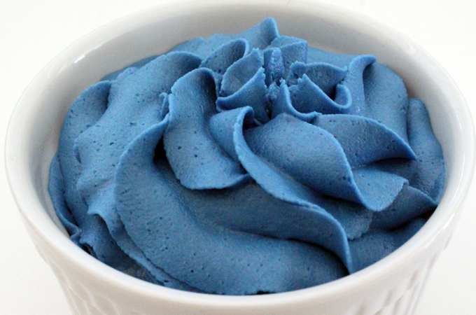 How to Make Patriotic Frosting Two Sisters
