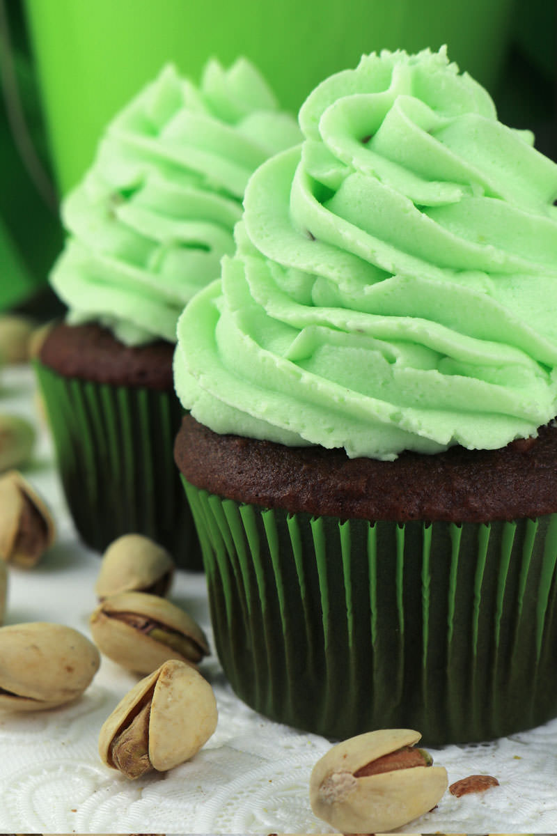 Pistachio Whipped Cream Frosting Two Sisters